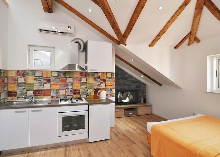 Center Gabriela Split